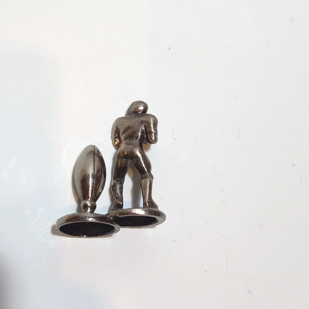 Pewter football players and footballs tic tac toe game with board